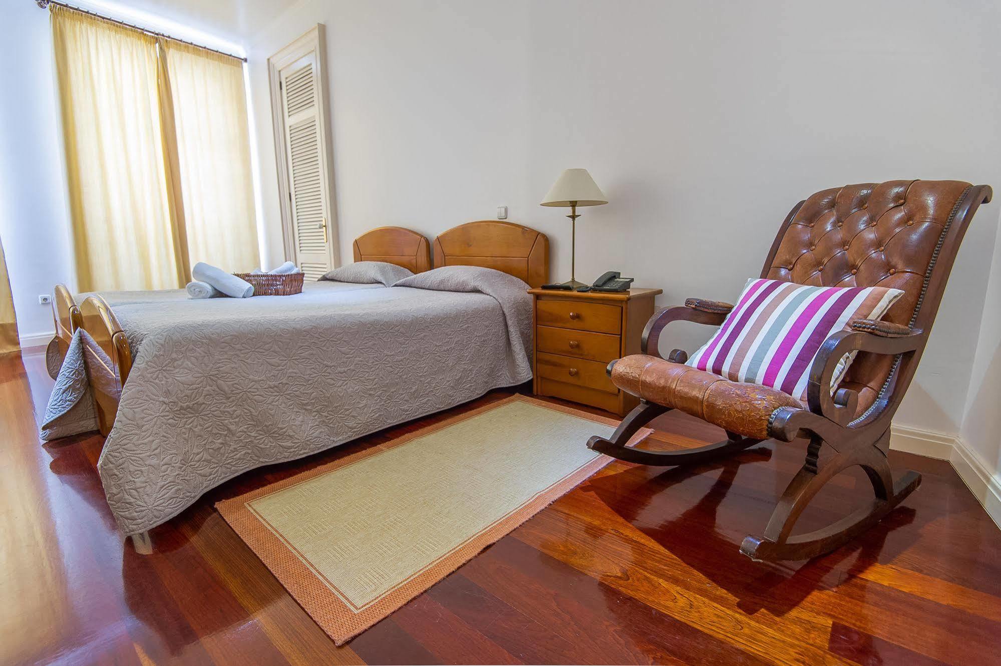 Comercial Boutique Guest House Ponta Delgada  Luaran gambar